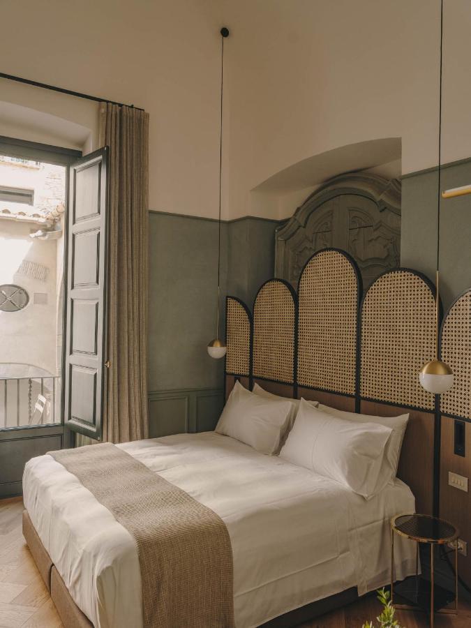 Hotel Palau Fugit Girona Bagian luar foto