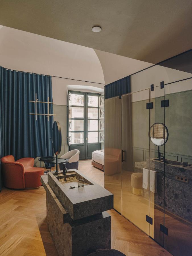 Hotel Palau Fugit Girona Bagian luar foto