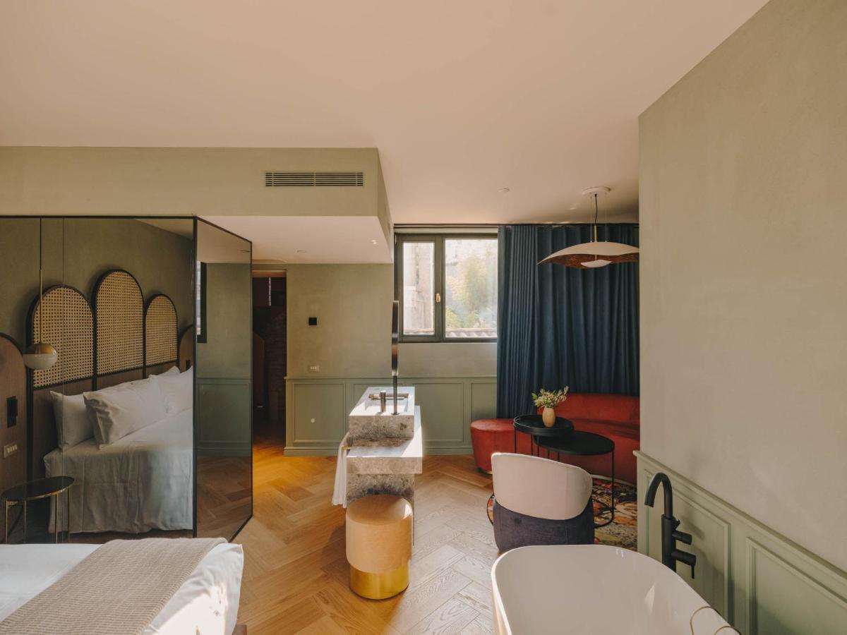 Hotel Palau Fugit Girona Bagian luar foto