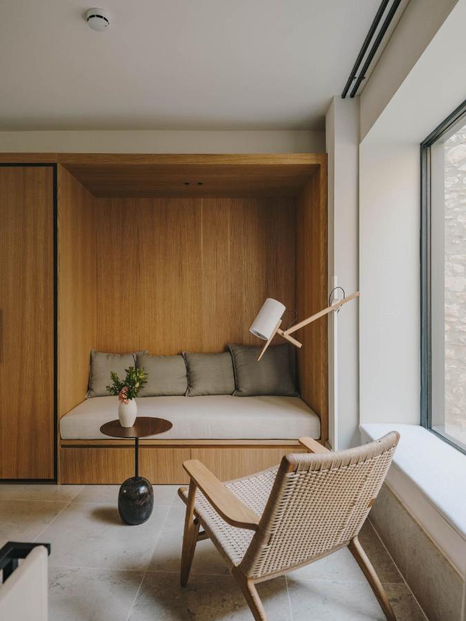 Hotel Palau Fugit Girona Bagian luar foto