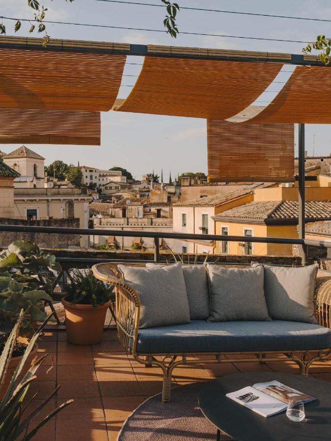 Hotel Palau Fugit Girona Bagian luar foto