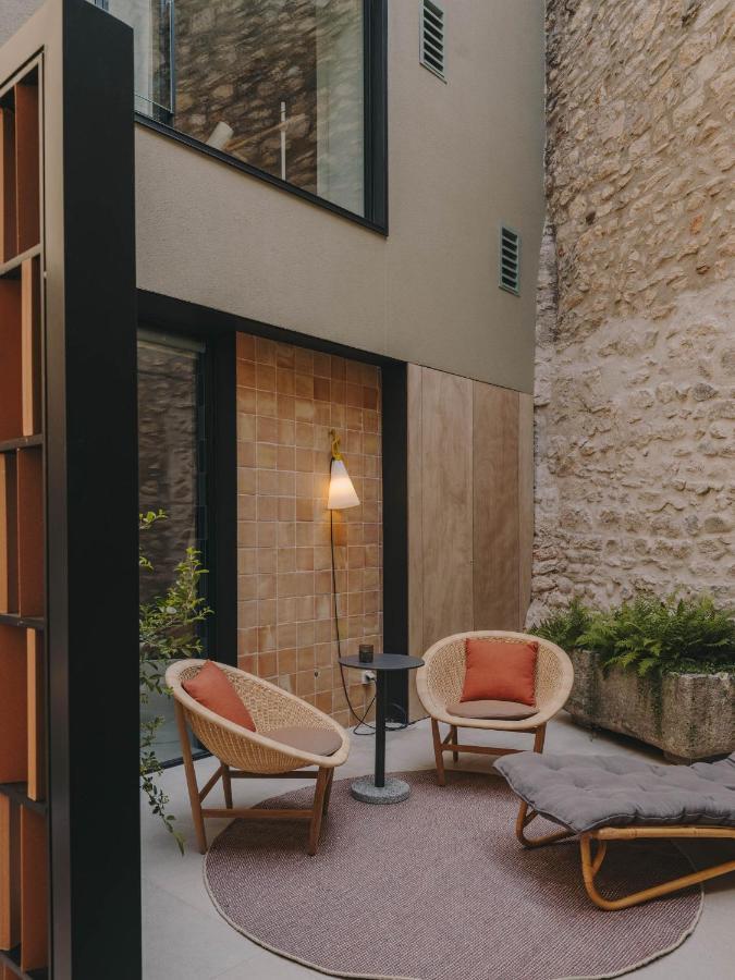 Hotel Palau Fugit Girona Bagian luar foto