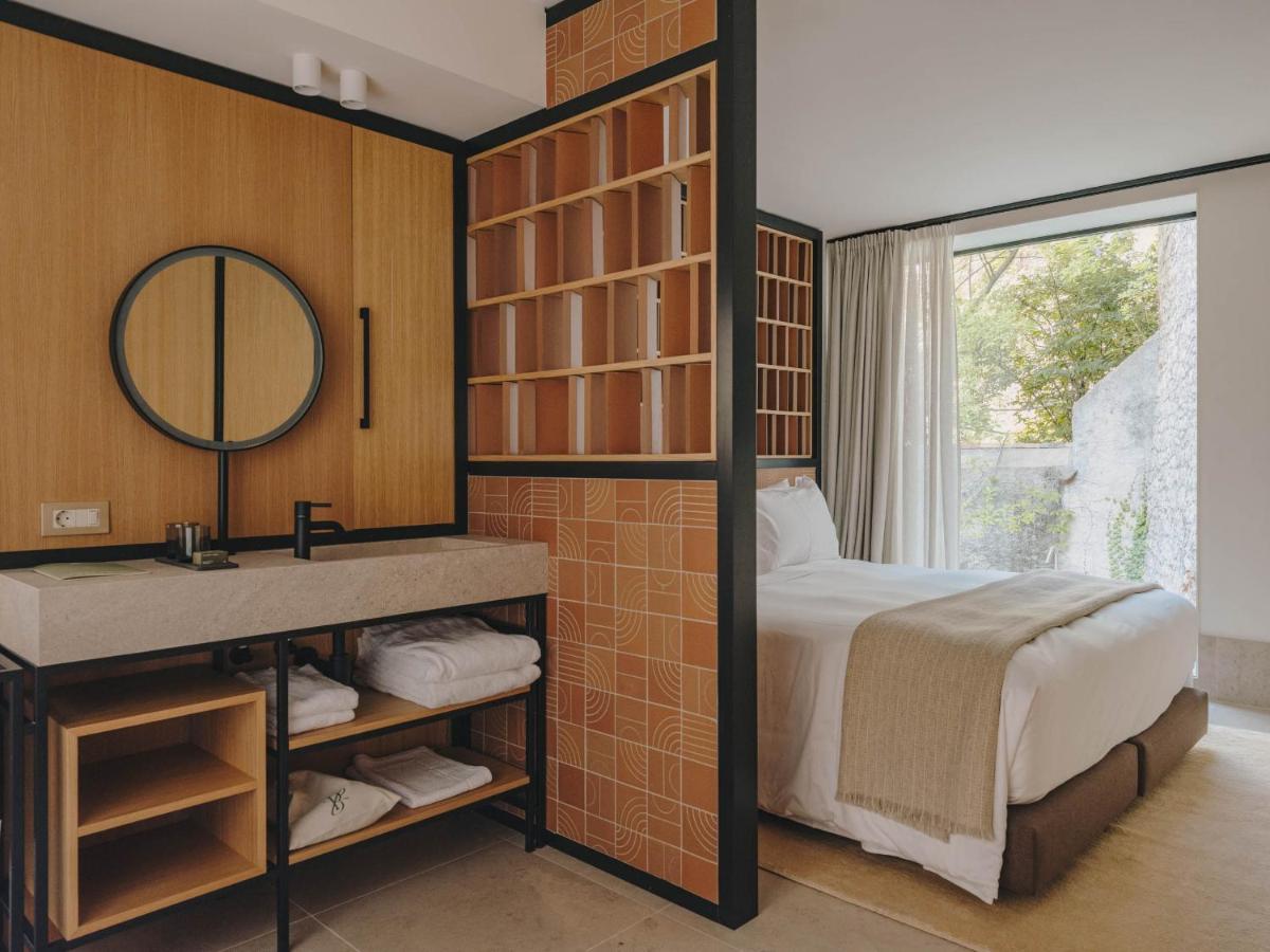 Hotel Palau Fugit Girona Bagian luar foto