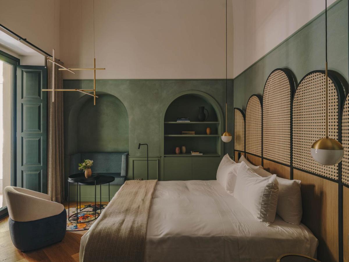 Hotel Palau Fugit Girona Bagian luar foto